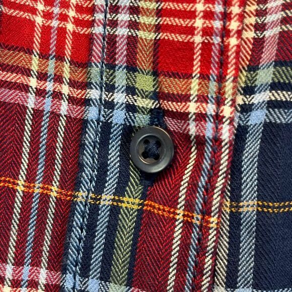 ST. JOHN’S BAY Women’s Classic Shirt XL Navy Tartan Plaid Long Sleeve Cotton NEW - Picture 9 of 15